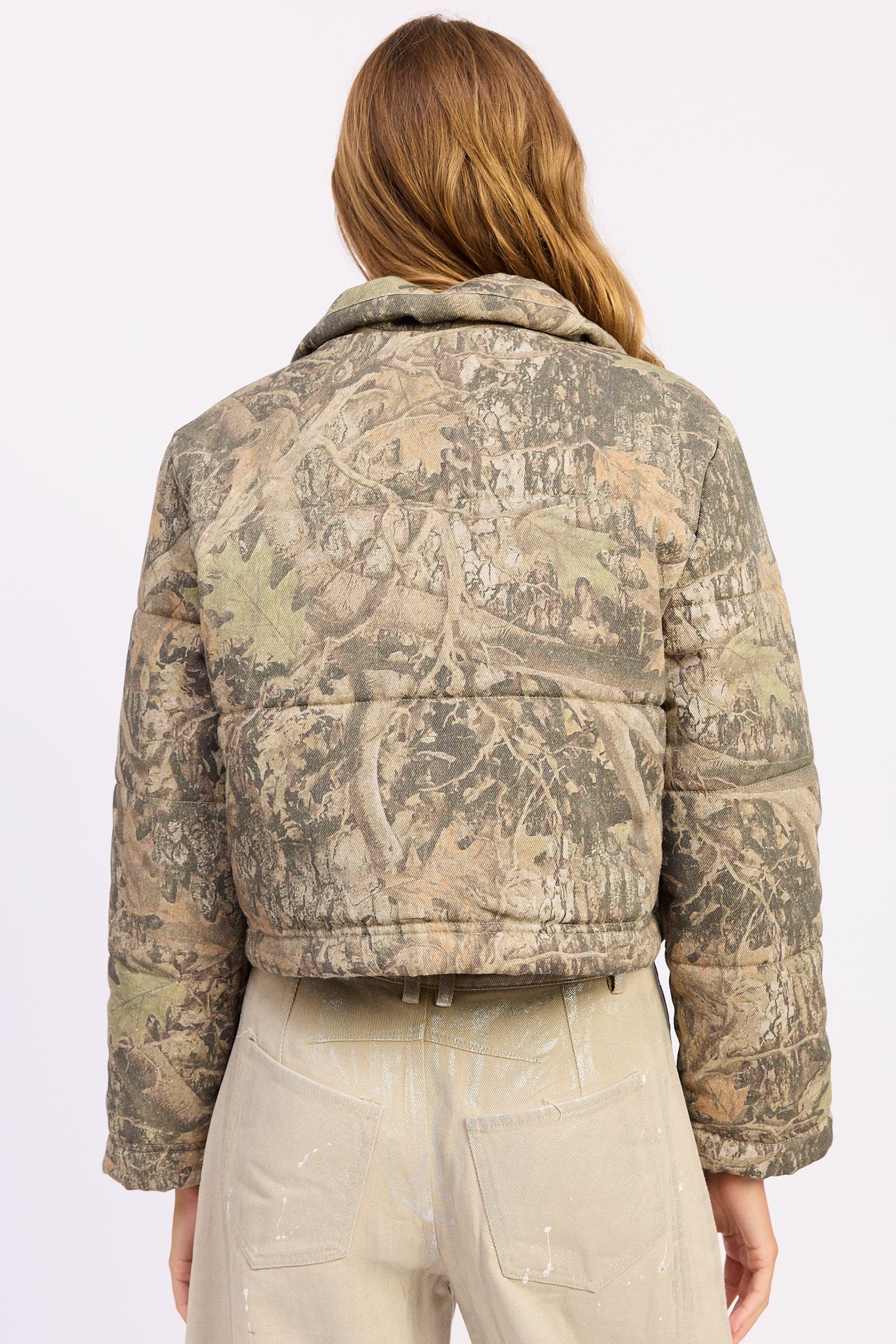 Women’s Woodland Camo Cropped Puffer Jacket – Dinara