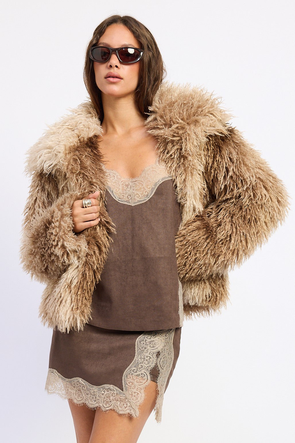 Oversized Faux Fur Coat With Collared – Zafrina